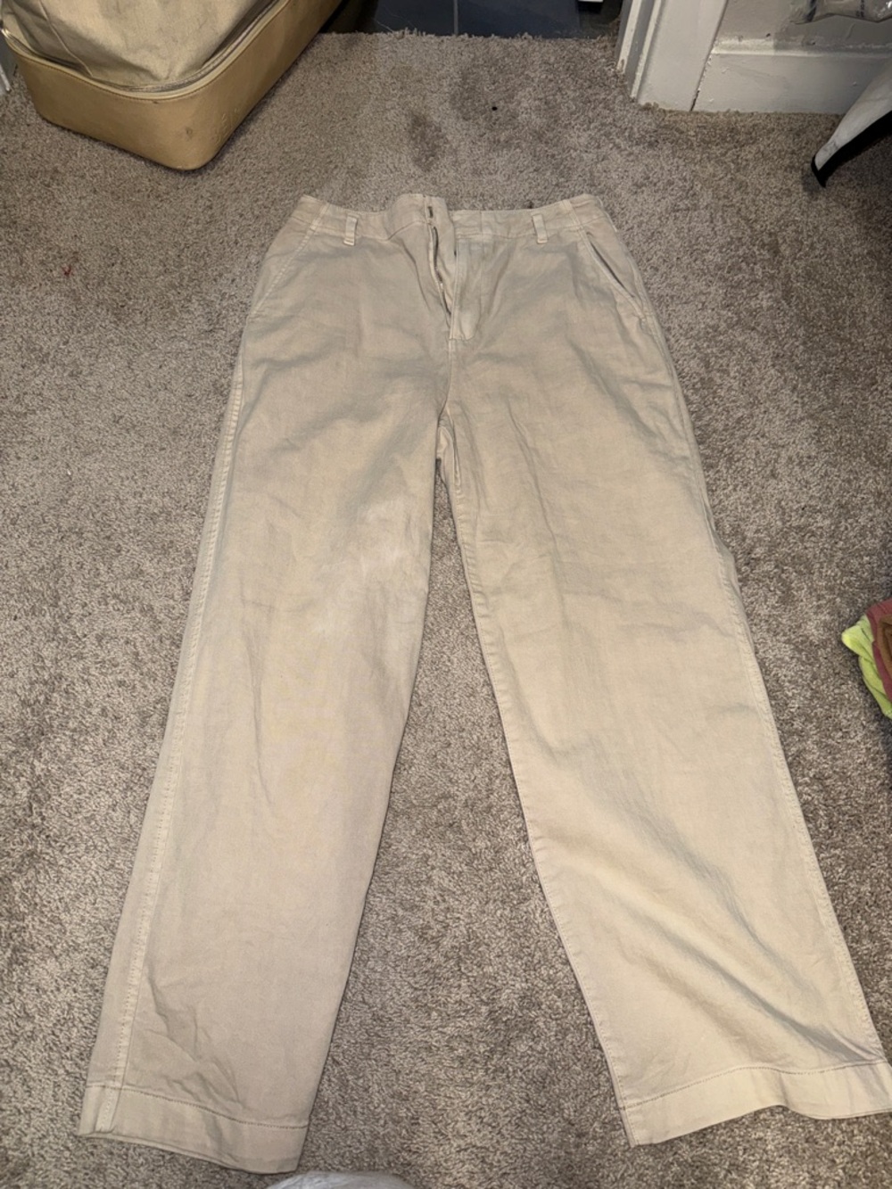 Gap women’s khaki pants